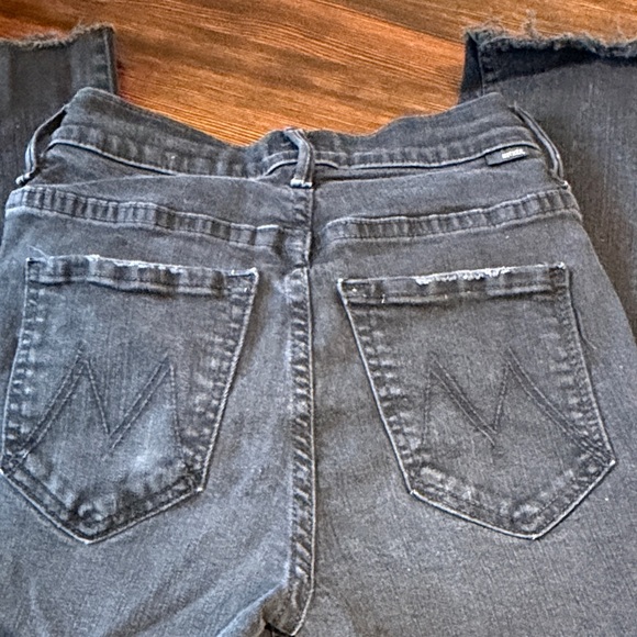 MOTHER Women's Black Skinny Jeans - Picture 4 of 4